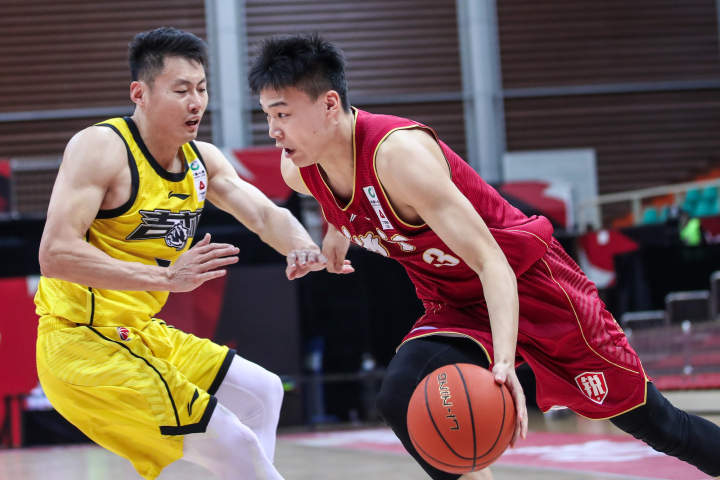 包含足总杯倒计时，浙江稠州国际比赛日远射贴柱，细节引发关注，媒体盛赞，心理建设被强调的词条-英雄联盟直播