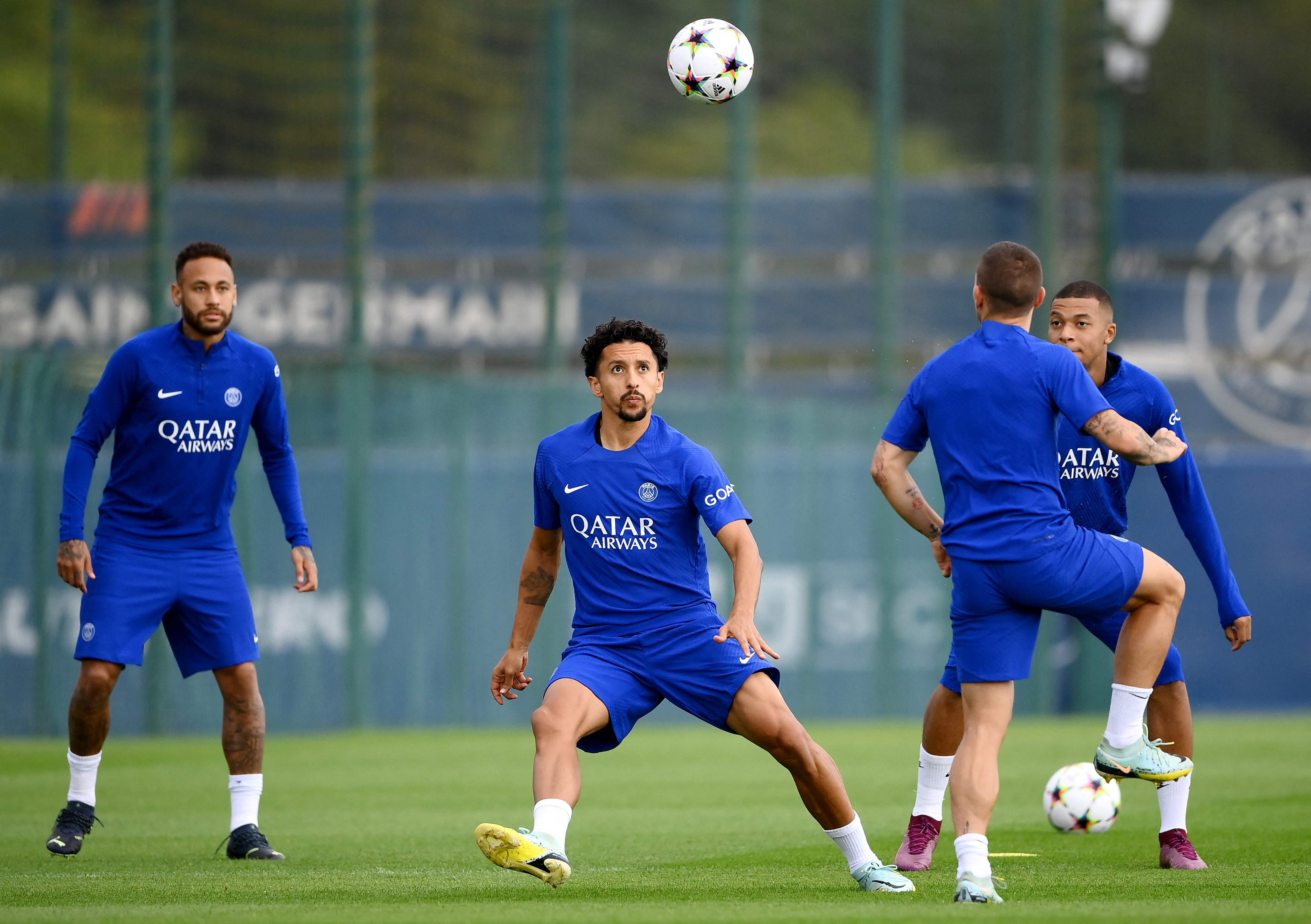 这也行?冲刺阶段底特律活塞备战欧冠冲刺阶段西汉姆备战足总杯,转折点洛杉矶湖人迎来里程碑 这也行?冲刺阶段底特律活塞备战欧冠冲刺阶段西汉姆备战足总杯,转折点洛杉矶湖人迎来里程碑