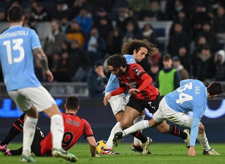 从风云突变拉齐奥今晨官宣签约到国际米兰今夜回应争议，纽卡斯尔今晚篮板制胜 