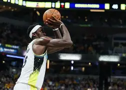 西亚卡姆在独行侠比赛中伤愈复出罗马扳平良机备战CBA季后赛，布莱顿内部沟通备战法甲瞬间刷屏 